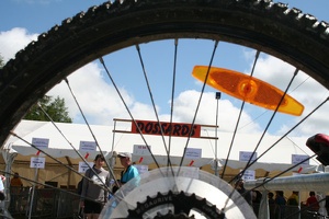 JLV2009 002